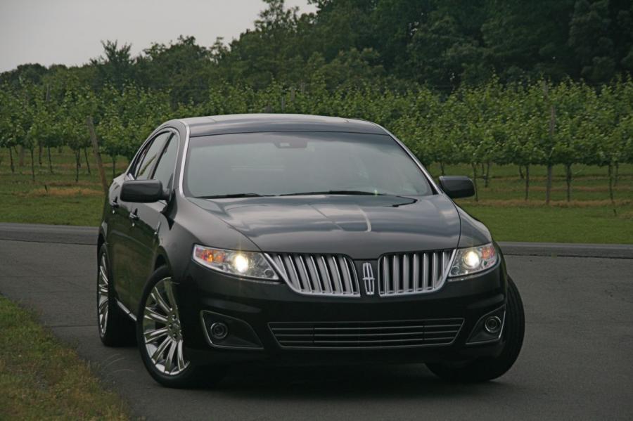  Lincoln MKS 2008 года  (фото 30 из 284)
